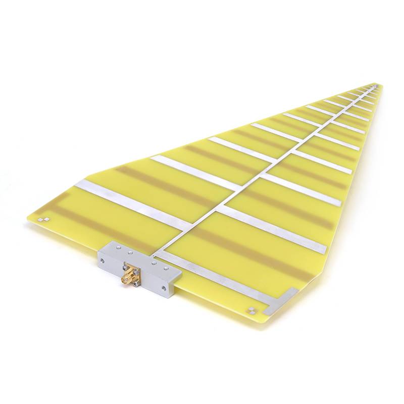 800MHz to 6GHz Ultra-Wideband 6dBi Gain Log-periodic Antenna